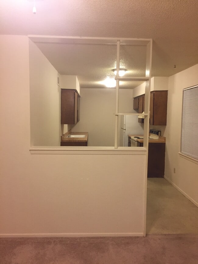 Photo - 310 S Industrial St Unit 3