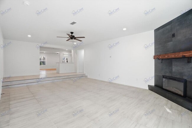 Photo - 2228 Goldenrod Ave