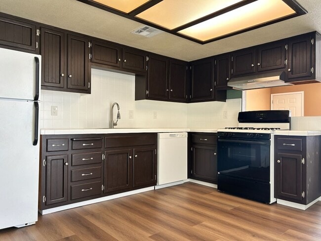 Photo - 912 W Graaf Ave Unidad C