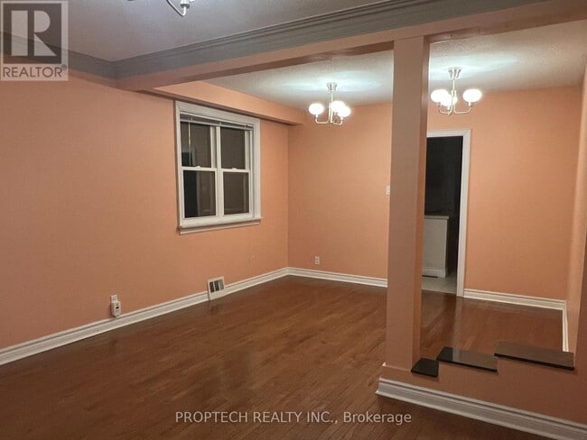 Photo - 41 Cartier Crescent