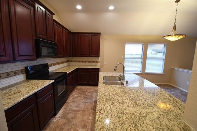 Photo - 5104 Blackelm Dr