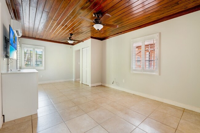 Photo - 1110 Pizarro St