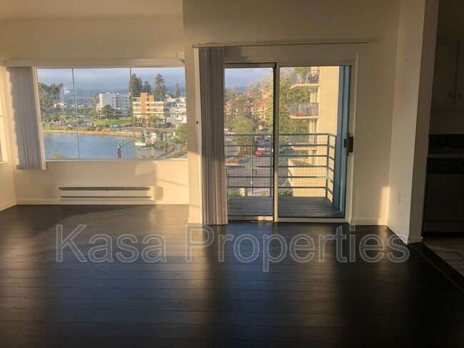 Building Photo - 1524 1st Ave Rental
