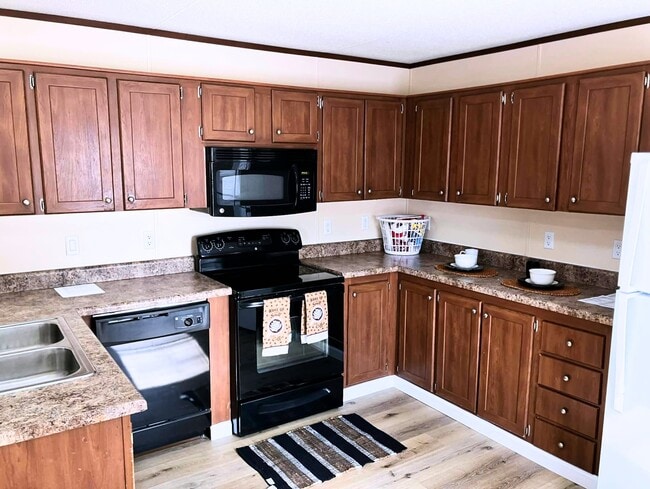 Photo - 91 Deerwood Park