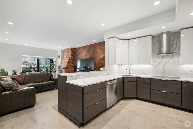 Building Photo - 28 Atlantic Ave Unit 638 Rental