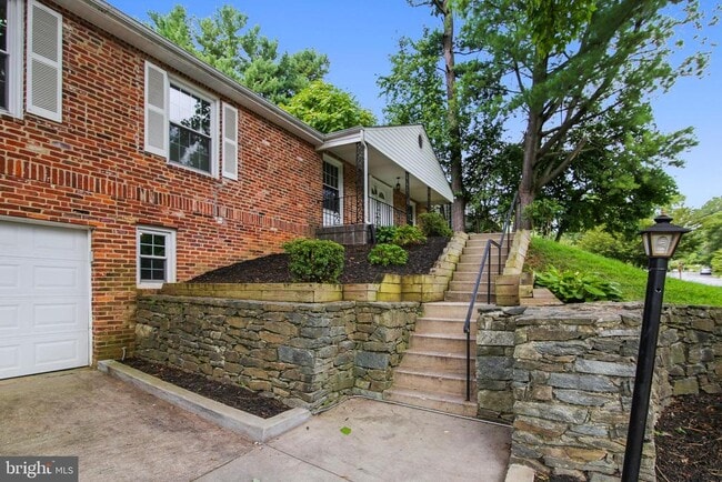 Photo - 11834 Goya Dr