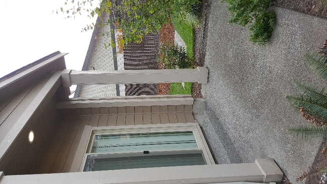 Photo - 3800 NE 3rd Pl