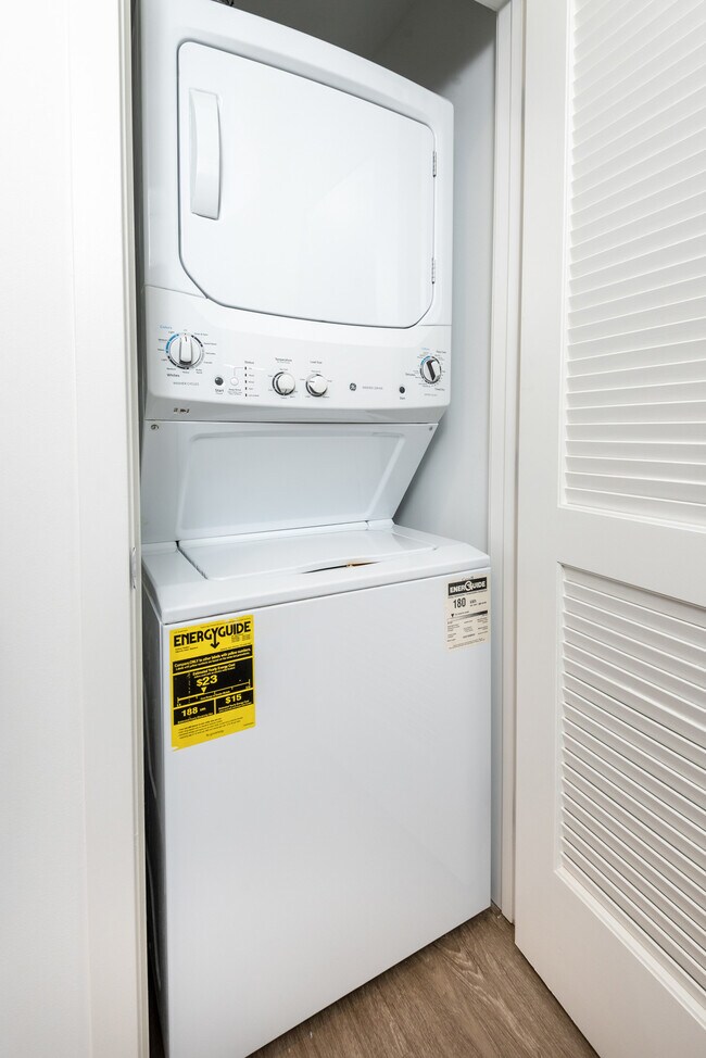 Photo - 837 S Harvard Blvd Unit 212