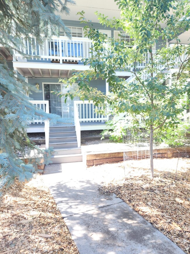 Photo - 107 5th Ave
