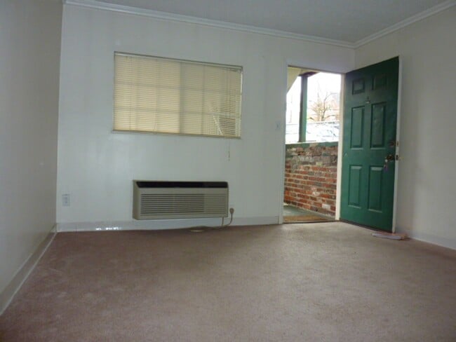 Photo - 1BR Near UTK – Prime Location in Fort Sand... Unit ET208 BR1 (EVIP)