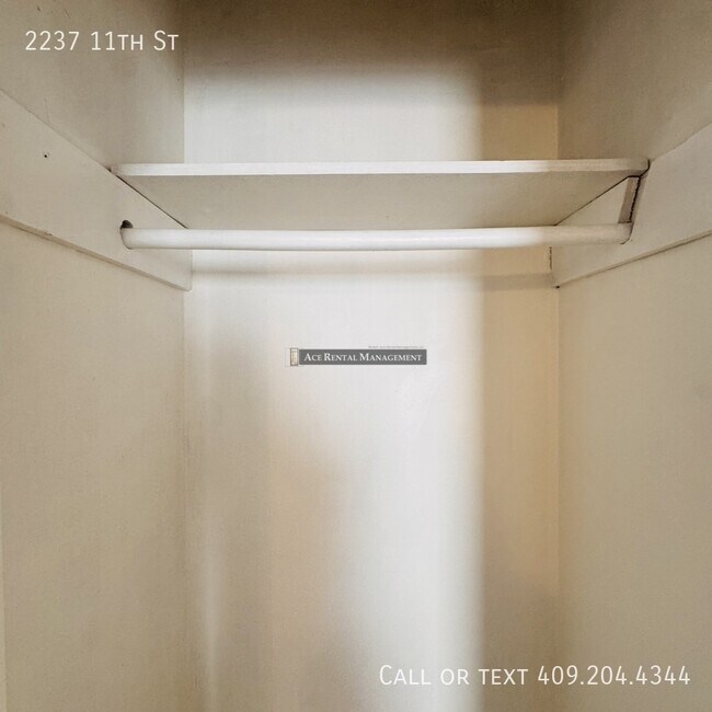 Photo - 2237 11th St