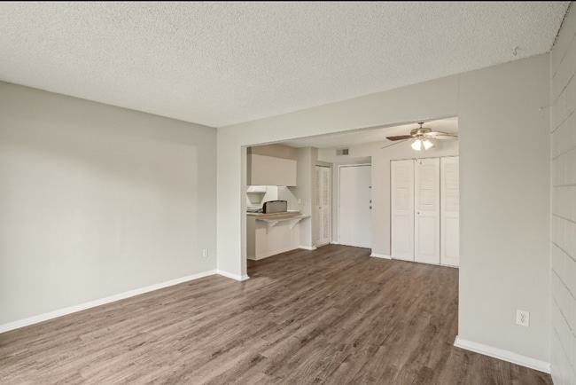 Flats at Wildwood
