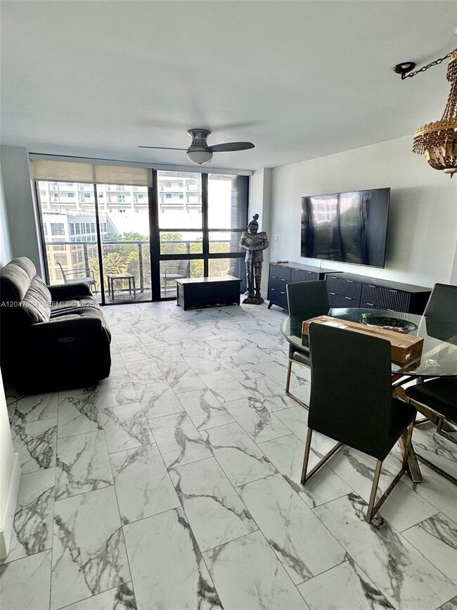 Photo - 600 NE 36th St Unit 609