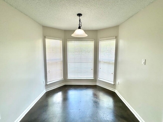 Photo - ParkwoodCove7759 Unit 1