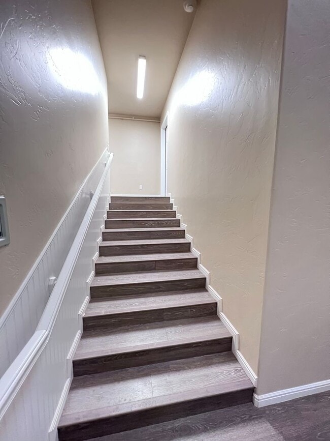 Photo - N201 One Bedroom Apartment UTILITIES INCLUDED - Gemstone Properties