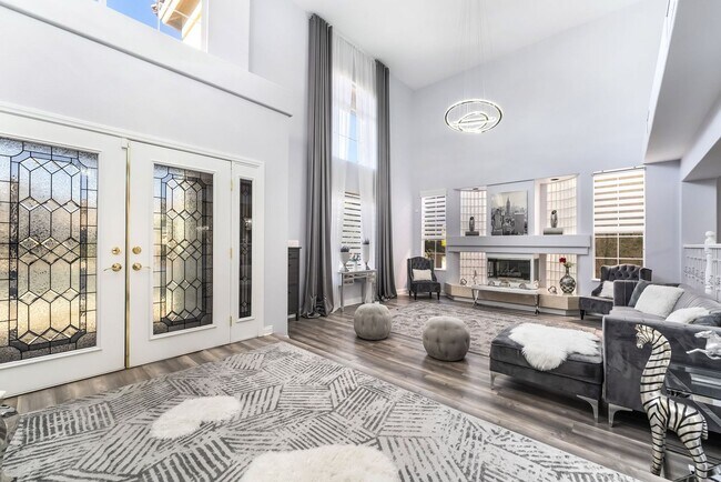 Photo - Luxury Living in Guard-Gated Royal Highlands!