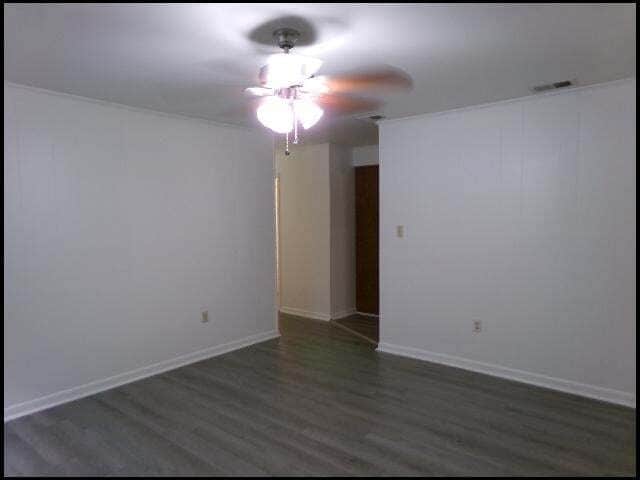 Photo - 204 Dobbs St