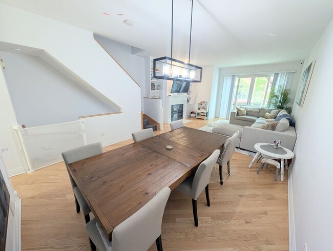 Photo - Stunning rehabbed 3-Bedroom Townhome in Fu...