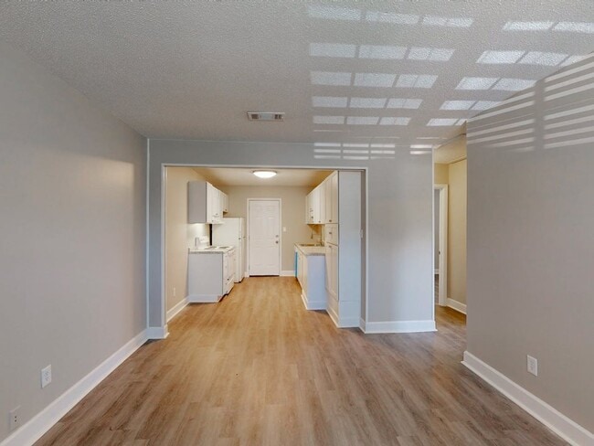 Photo - Surrey Heights Apartments