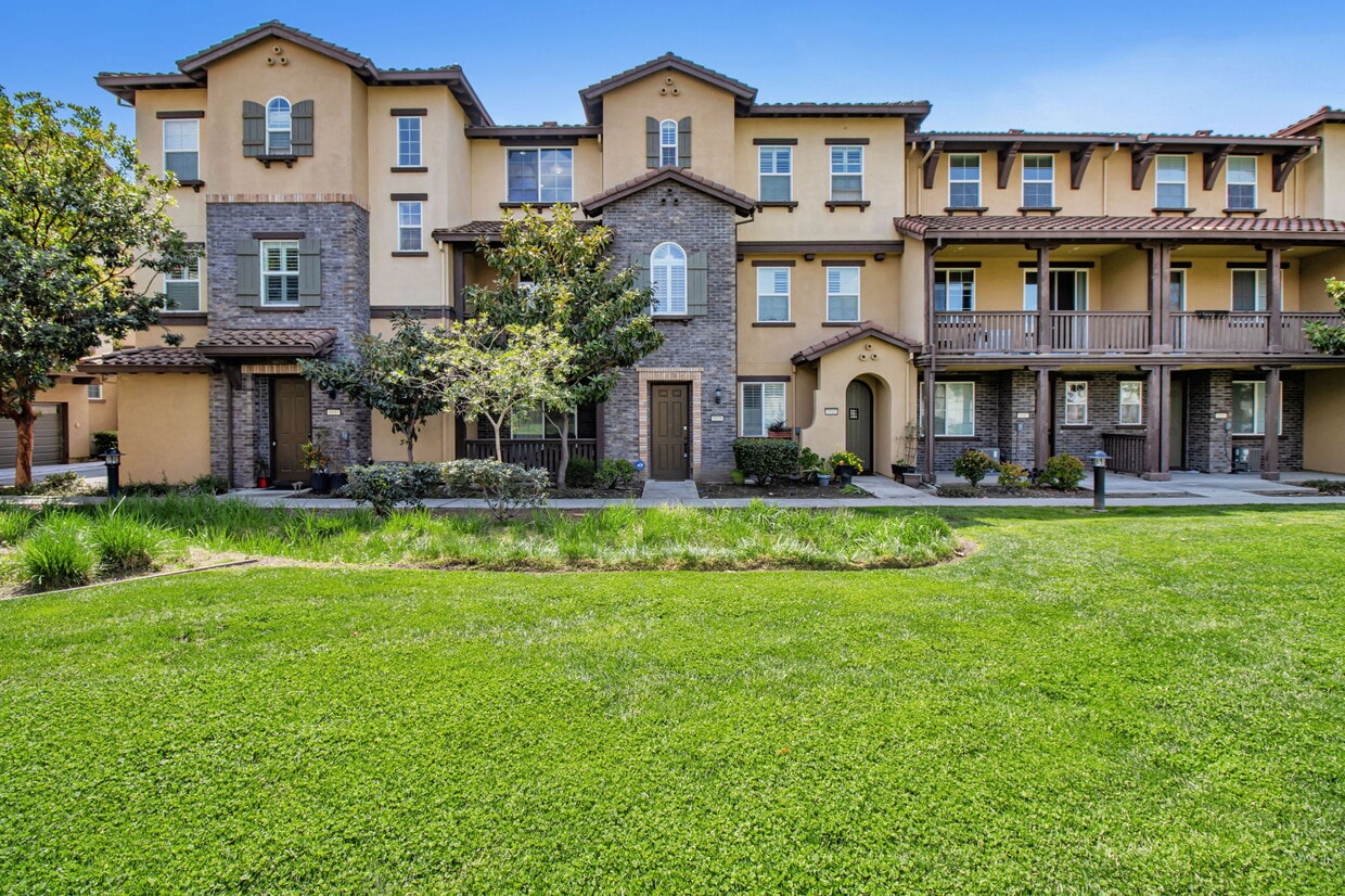 Photo - 1039 Thyme Walkway (San Jose, CA)