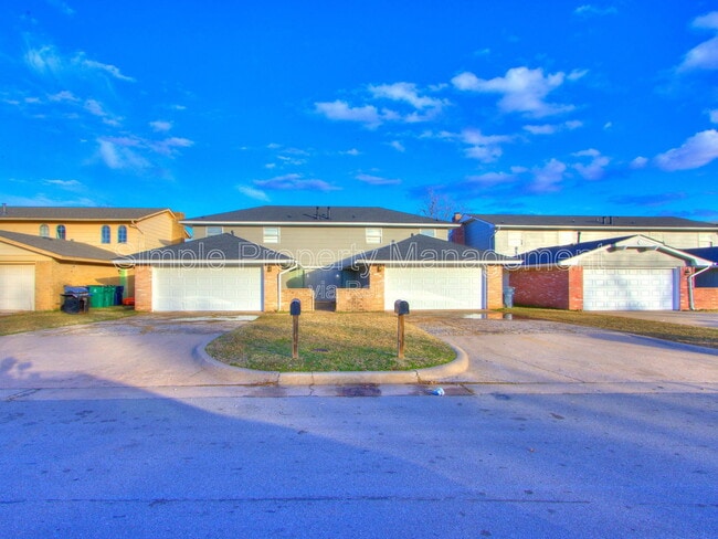 Building Photo - 8508 Candlewood Dr