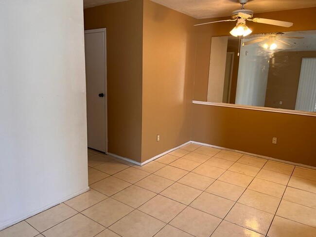 Photo - 12606 Ashford Meadow Dr Apartamento Unidad D