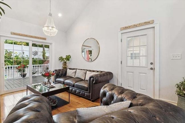 Photo - 14 Liberty Ave