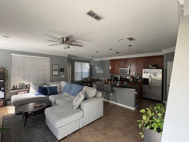 Photo - 496 Walnut Dr