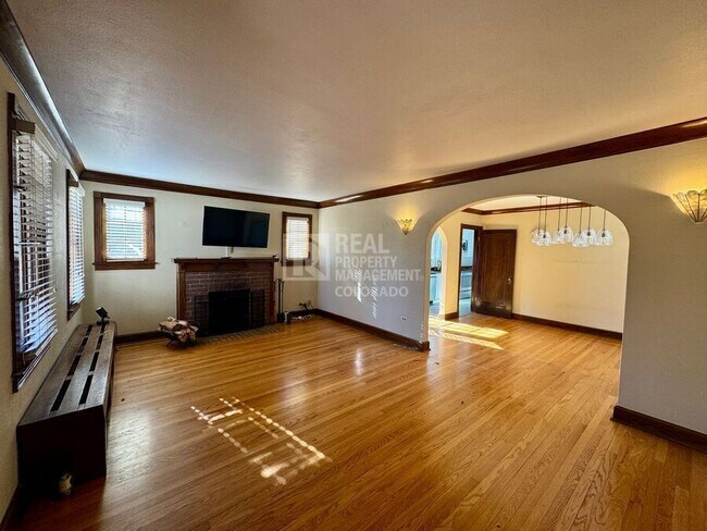 Photo - 1305 Bellaire St