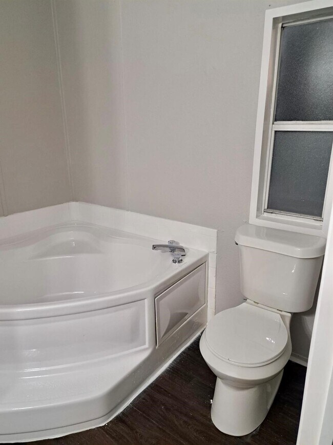 Photo - 16414 Trenda Ct