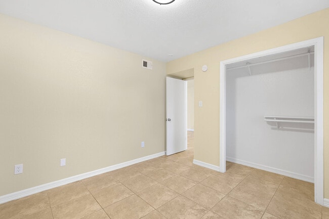 Photo - 230 E Virginia St Unit 1