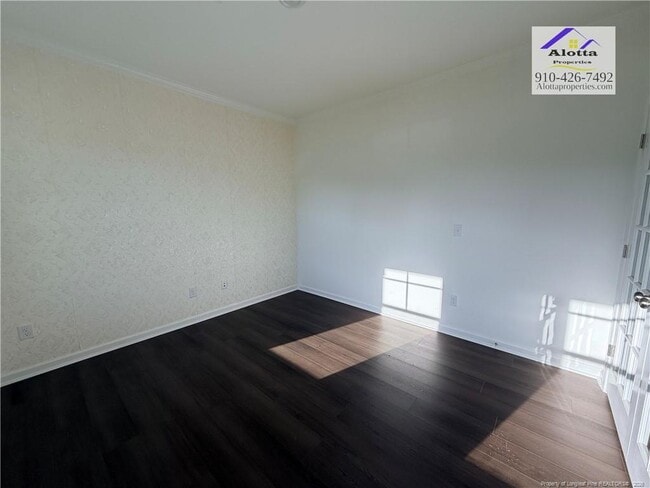 Photo - 156 Hanover Dr