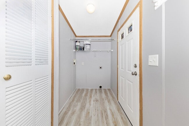 Photo - 16114 McGregor Dr