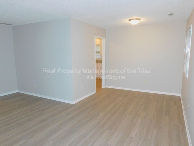 Photo - 5204 Fieldbrook Dr