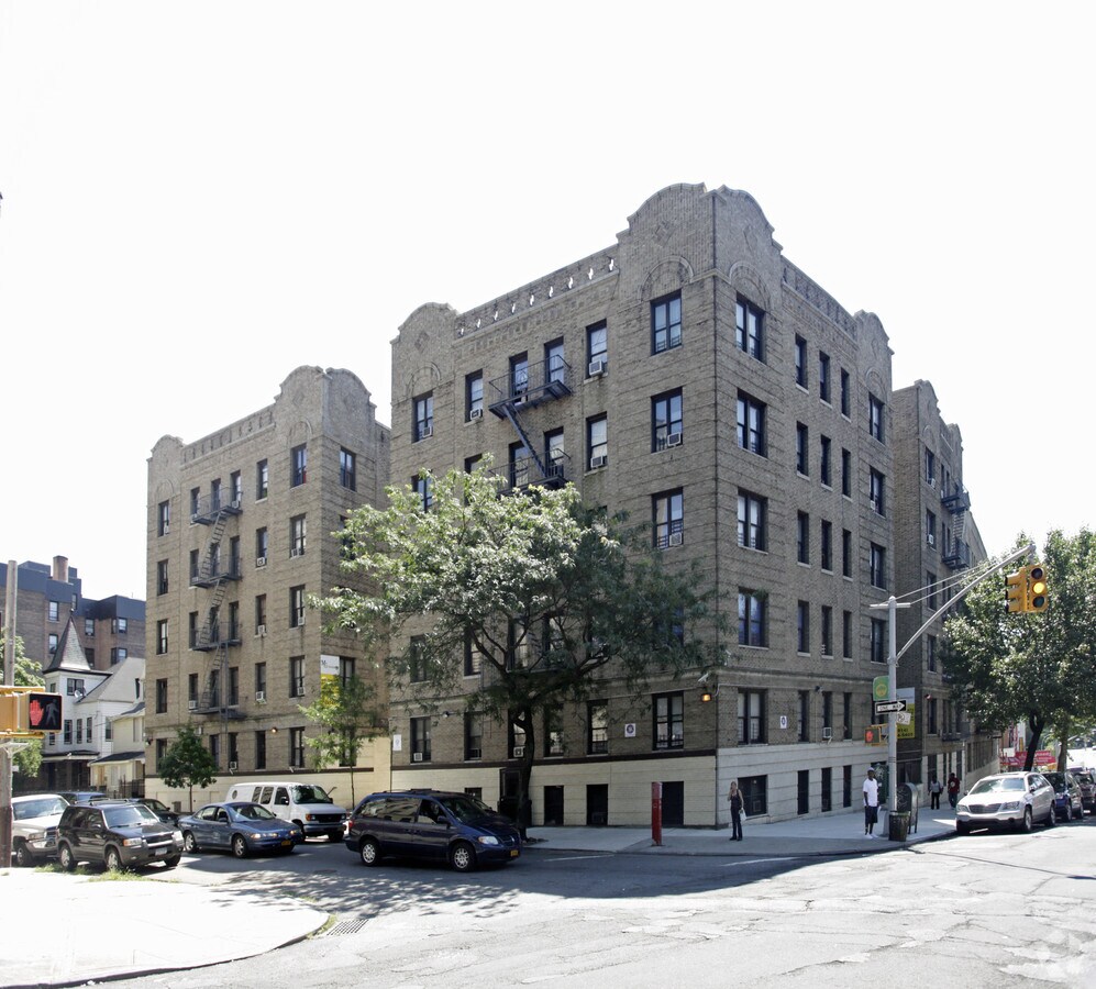 Photo - 2952-2954 Marion Ave Apartments