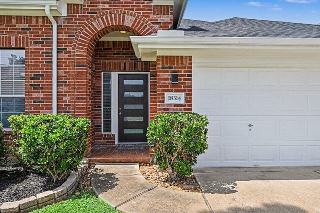 Photo - 18314 Manorcliff Ln