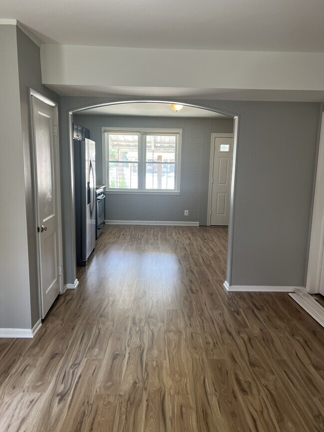 Photo - 3540 McShane Way