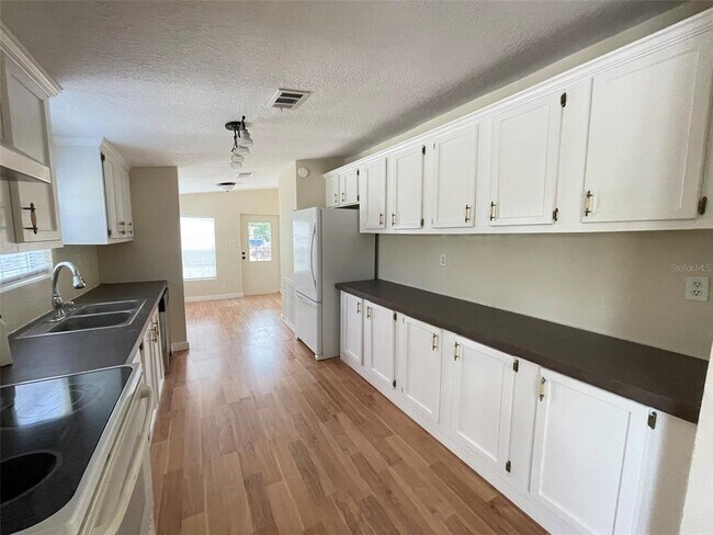 13716 Co Rd 1471