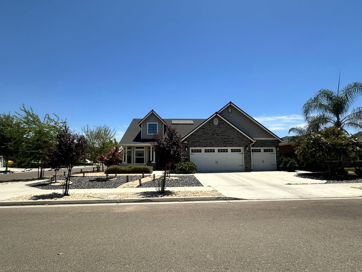 Photo - 2548 N Kayenta St