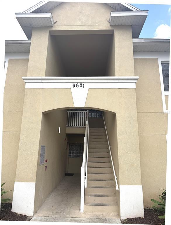 Building Photo - 9621 Lakedale Way Unit 202