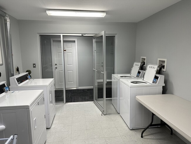 Photo - 20 Heaths Ct Unidad #309