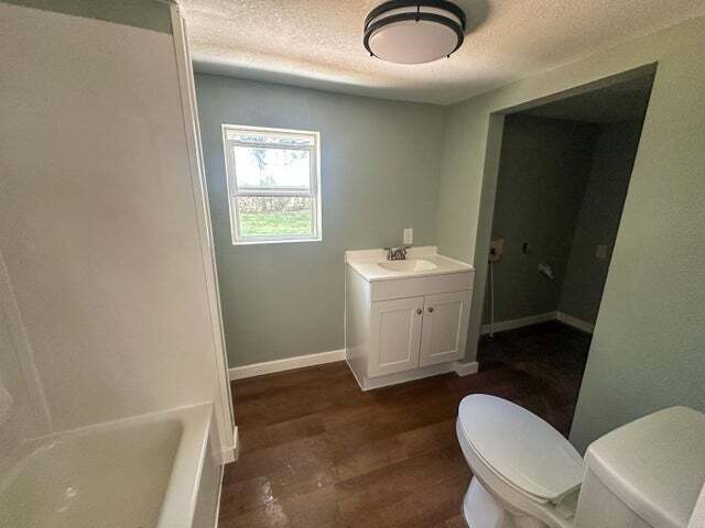 Photo - 1835 W Chestnut St