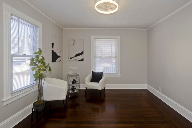 Photo - 68 Ottawa St