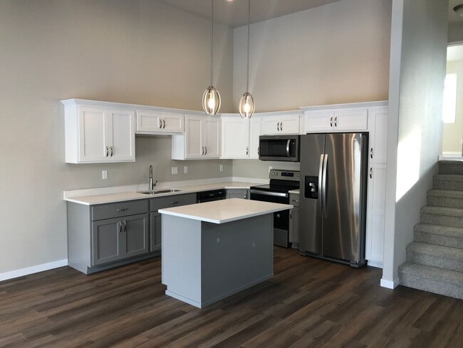 Photo - 3 Bed 3 Bath Twin Home