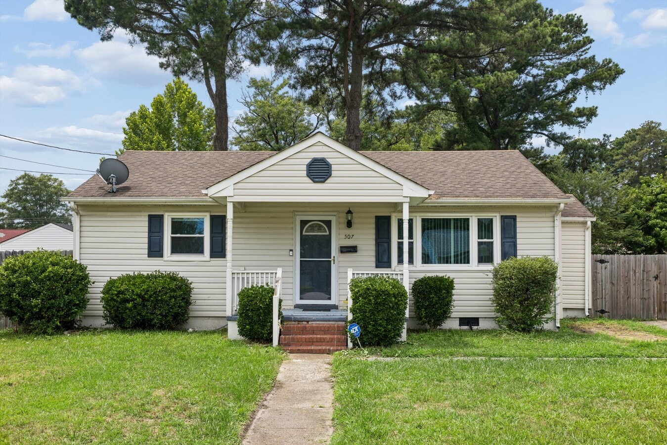 Photo - 507 Bunche Blvd