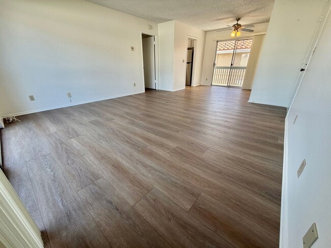 Photo - 1912 Bataan Rd Unit 3