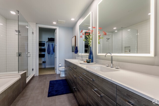 2BR, 2BA - 1,294SF