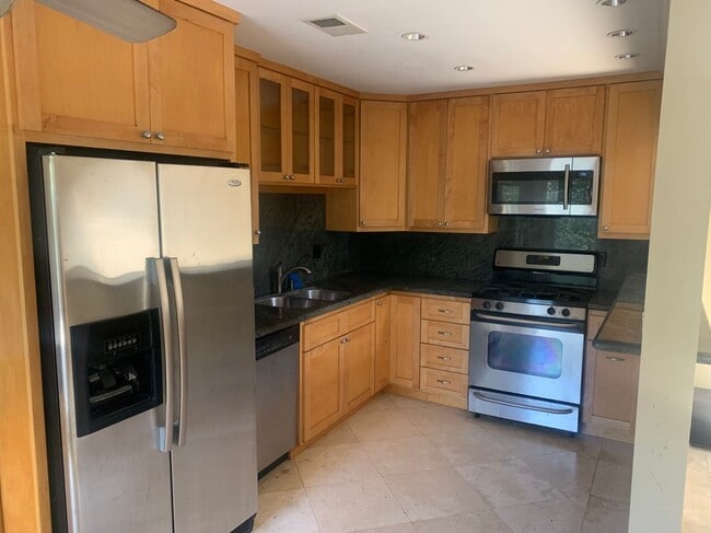 Building Photo - 32952 Paseo Del Lucero