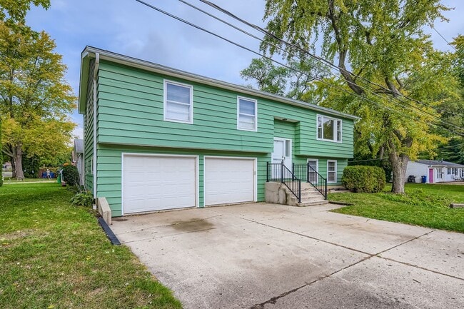 Photo - 1517 Sherman Ave