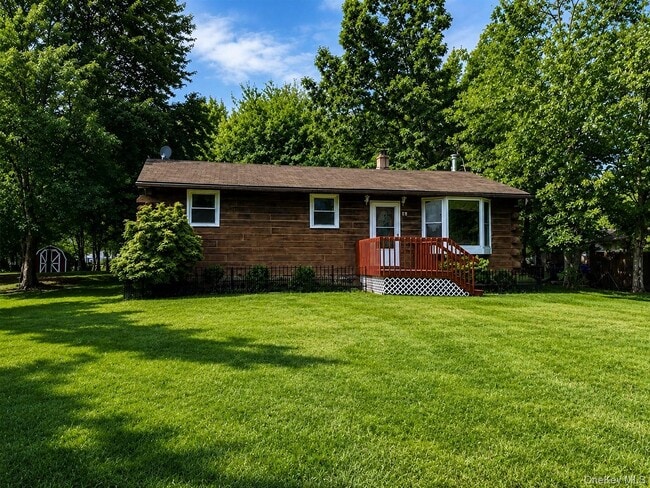 Building Photo - 27 Midway Dr